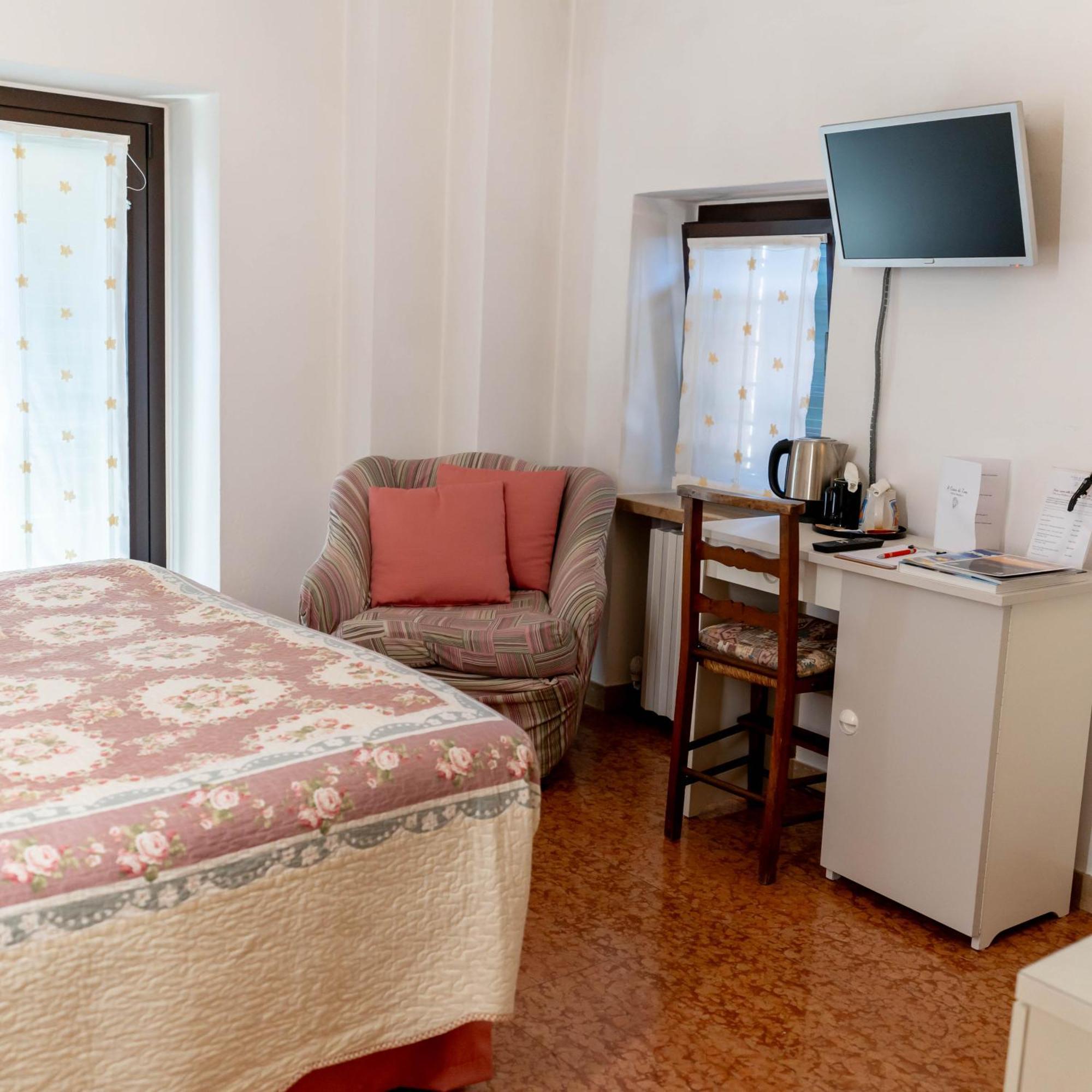 Bed and Breakfast A Casa Di Tom SantʼAmbrogio di Valpolicella Exterior foto